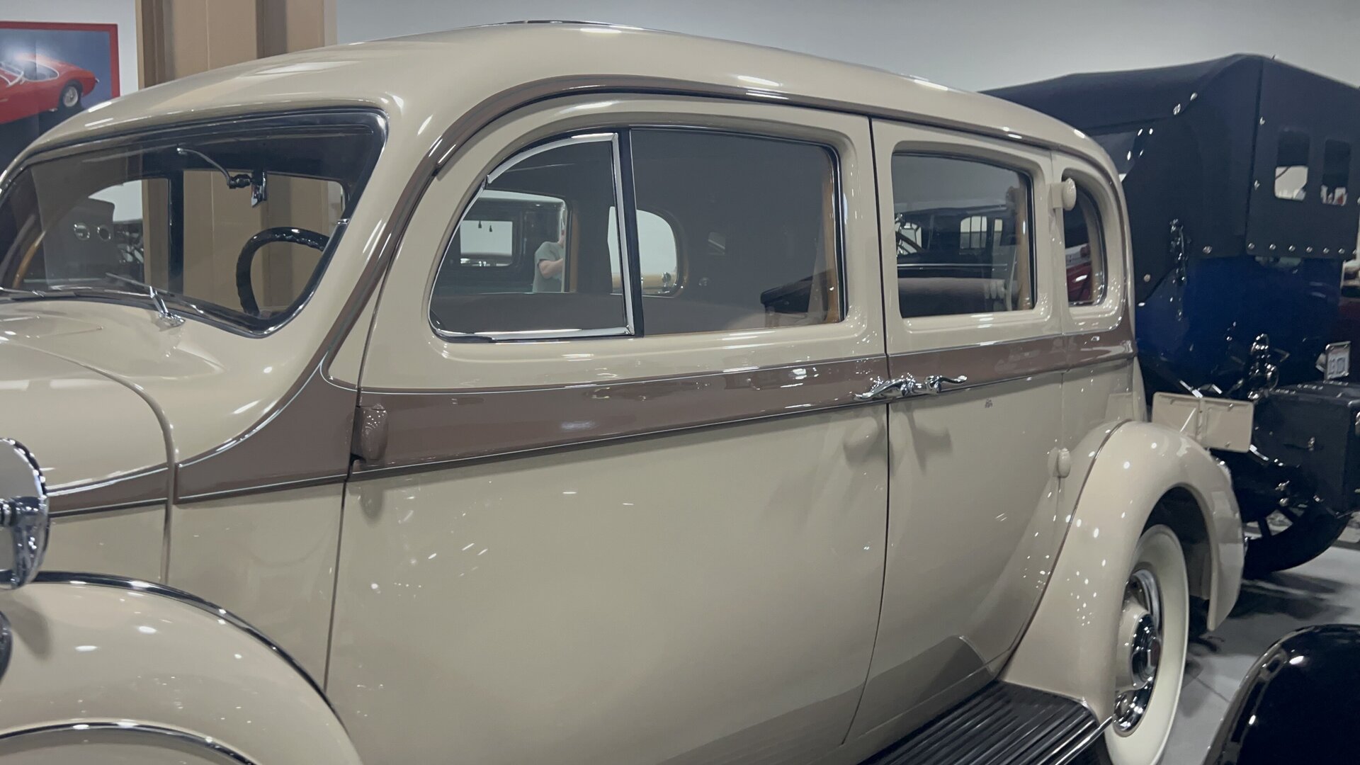 Pierce-Arrow photographed first-hand by Omar Mukhtar at the Nethercutt Collection.